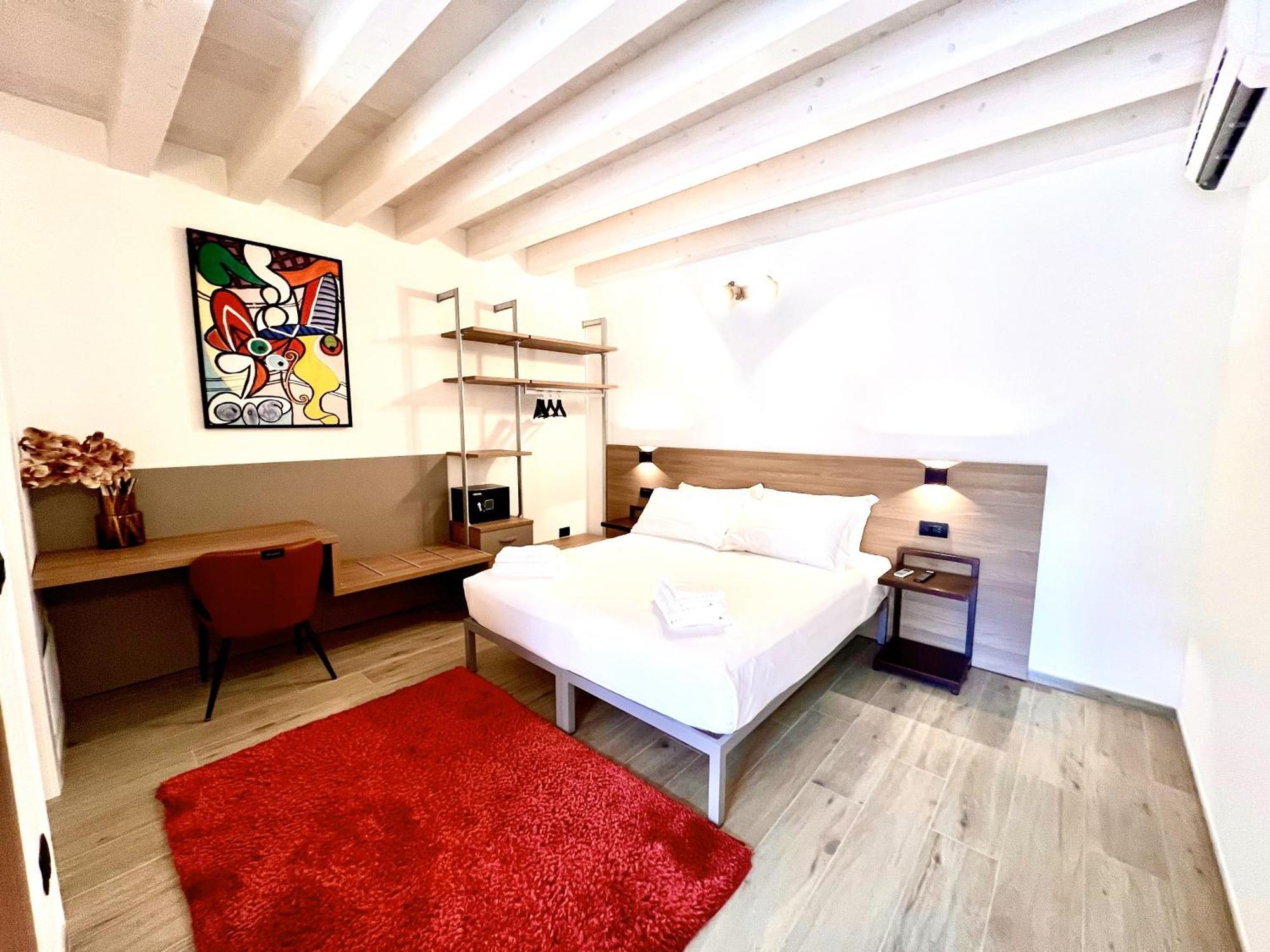 Cinque Terre Hub Suite Art La Spezia Bagian luar foto